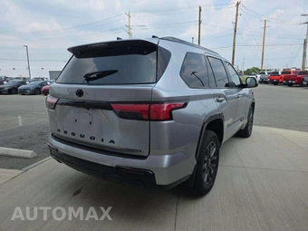 2025 Toyota Sequoia Platinum - miniatura 3