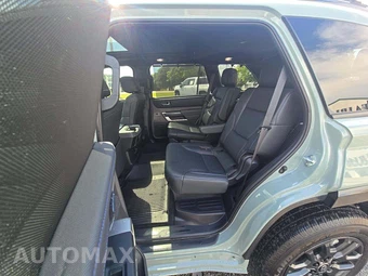 2025 Toyota Sequoia Platinum - miniatura 10