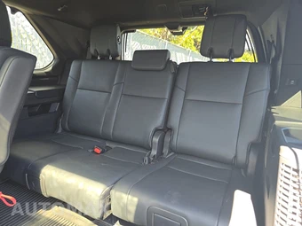 2025 Toyota Sequoia Platinum - miniatura 14