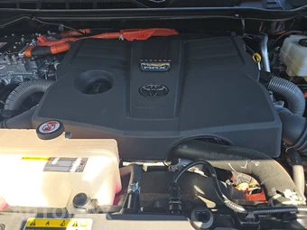 2025 Toyota Sequoia Platinum - miniatura 16