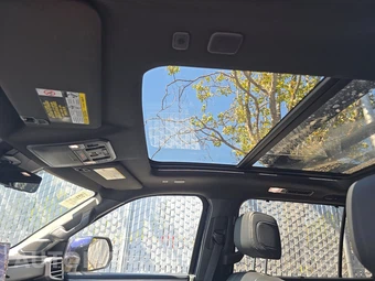 2025 Toyota Sequoia Platinum - miniatura 21