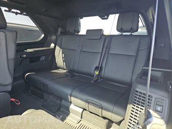 2025 Toyota Sequoia Platinum - miniatura 14