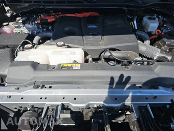 2025 Toyota Sequoia Platinum - miniatura 16