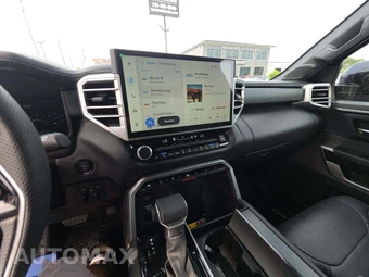 2025 Toyota Sequoia Platinum - miniatura 10