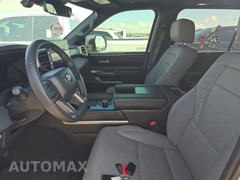 2025 Toyota Sequoia SR5 - miniatura 7