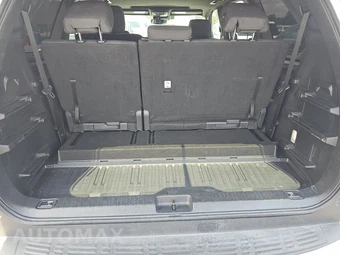 2025 Toyota Sequoia SR5 – miniatura 17