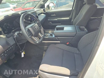 2025 Toyota Sequoia SR5 – miniatura 7