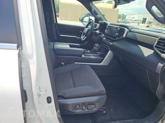 2025 Toyota Sequoia SR5 – miniatura 8