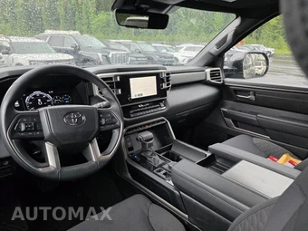 2025 Toyota Sequoia SR5 - miniatura 5