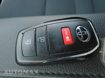 2025 Toyota Sequoia SR5 - miniatura 9