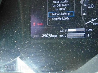 2025 Toyota Sequoia SR5 – miniatura 18