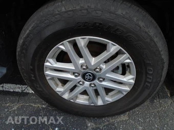 2025 Toyota Sequoia SR5 – miniatura 4
