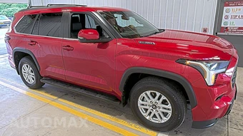 2025 Toyota Sequoia SR5 - miniatura 3