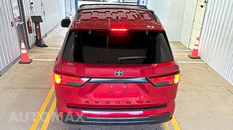2025 Toyota Sequoia SR5 - miniatura 5