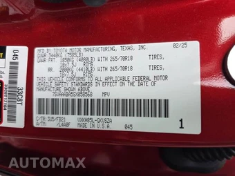 2025 Toyota Sequoia SR5 – miniatura 11