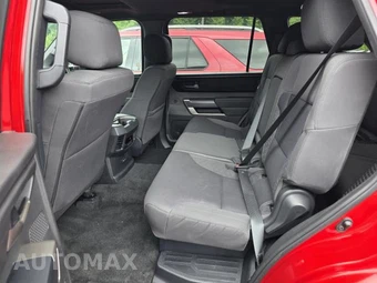 2025 Toyota Sequoia SR5 – miniatura 14