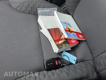 2025 Toyota Sequoia SR5 – miniatura 19