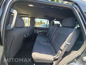 2025 Toyota Sequoia SR5 – miniatura 13