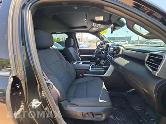 2025 Toyota Sequoia SR5 – miniatura 19