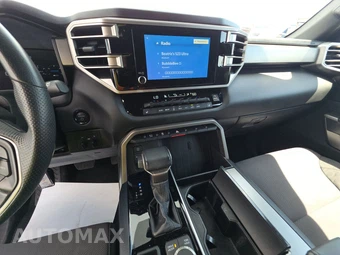 2025 Toyota Sequoia SR5 – miniatura 11