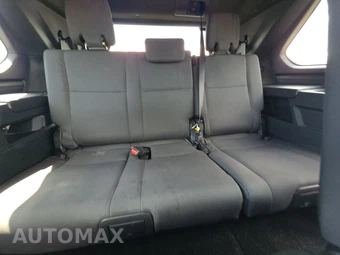 2025 Toyota Sequoia SR5 – miniatura 14