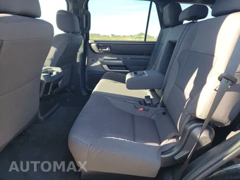 2025 Toyota Sequoia SR5 – miniatura 13