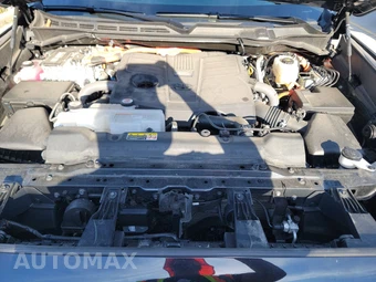 2025 Toyota Sequoia SR5 – miniatura 16