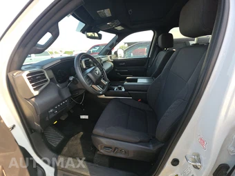 2025 Toyota Sequoia SR5 - miniatura 7