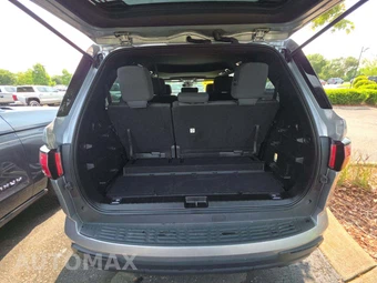 2025 Toyota Sequoia SR5 - miniatura 15