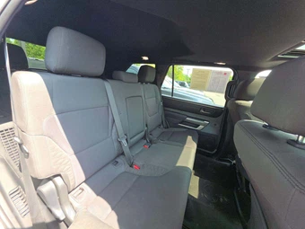 2025 Toyota Sequoia SR5 - miniatura 17