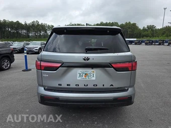 2025 Toyota Sequoia SR5 – miniatura 4