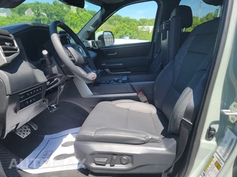 2025 Toyota Sequoia TRD Off-Road - miniatura 7