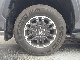 2025 Toyota Sequoia TRD Off-Road - miniatura 5