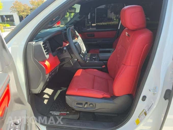 2025 Toyota Sequoia TRD Pro - miniatura 3