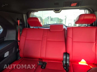 2025 Toyota Sequoia TRD Pro - miniatura 14