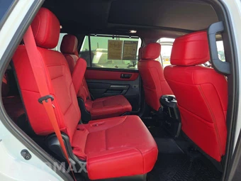 2025 Toyota Sequoia TRD Pro - miniatura 17