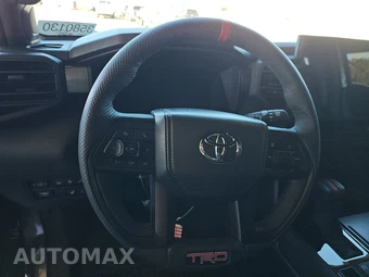 2025 Toyota Sequoia TRD Pro - miniatura 10