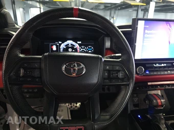 2025 Toyota Sequoia TRD Pro - miniatura 10
