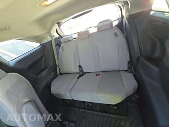 2025 Toyota Sienna LE 8-Passenger 120.5" WB - miniatura 14