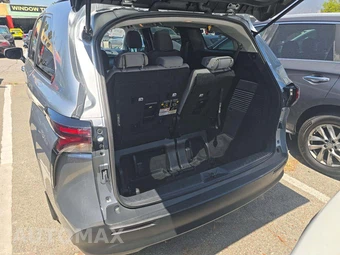 2025 Toyota Sienna LE 8-Passenger 120.5" WB - miniatura 15