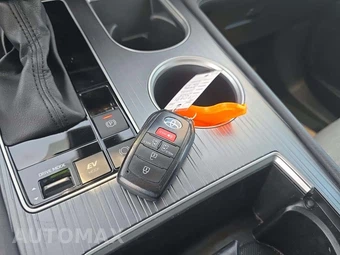 2025 Toyota Sienna LE 8-Passenger 120.5" WB - miniatura 8