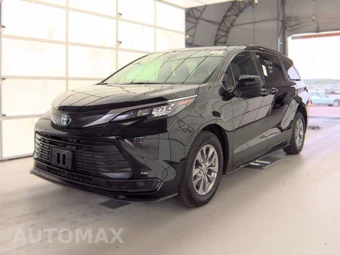 2025 Toyota Sienna LE 8-Passenger 120.5" WB