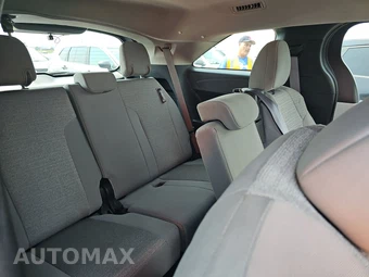 2025 Toyota Sienna LE 8-Passenger 120.5" WB - miniatura 14