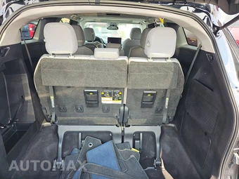 2025 Toyota Sienna LE 8-Passenger 120.5" WB - miniatura 17