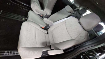 2025 Toyota Sienna LE 8-Passenger 120.5" WB - miniatura 24