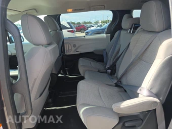2025 Toyota Sienna LE 8-Passenger 120.5" WB - miniatura 13