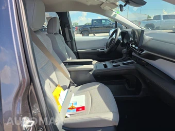 2025 Toyota Sienna LE 8-Passenger 120.5" WB - miniatura 8