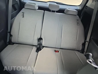 2025 Toyota Sienna LE 8-Passenger 120.5" WB - miniatura 17
