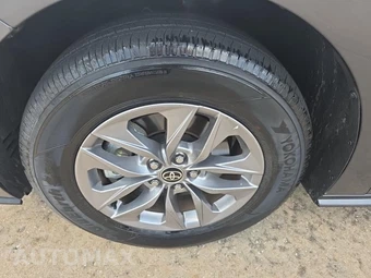2025 Toyota Sienna LE 8-Passenger 120.5" WB - miniatura 8