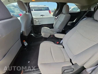 2025 Toyota Sienna LE 8-Passenger 120.5" WB - miniatura 13